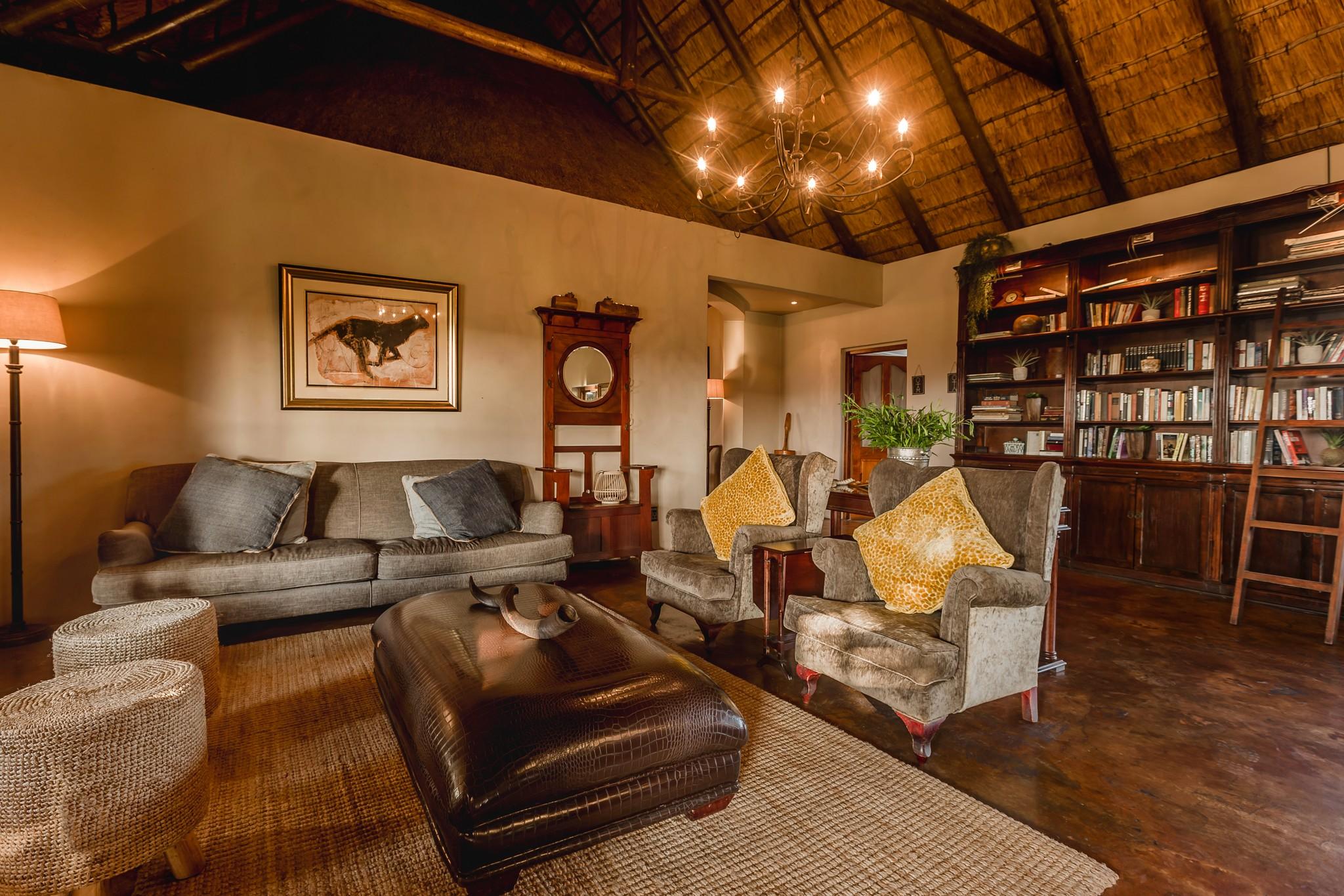 Hlosi Game Lodge - Amakhala Game Reserve Buyskloof Ngoại thất bức ảnh